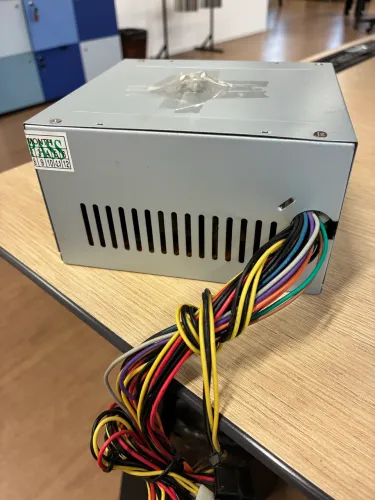 Fonte de Alimentação para CPU- modelo ATX, marca Leadership 450W Nominal - Bivolt Chaveada