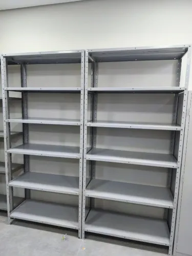 Estante de Metal 5 Prateleiras - Resistente 150,00 Cada