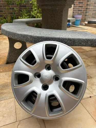 Rodas aro 15, novas, na caixa. NUCA USADAS.