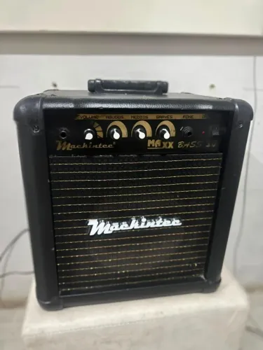 Amplificador Cubo Contra Baixo Mackintec Maxx Bass 30