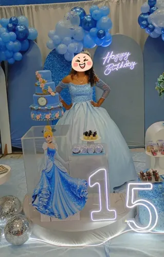 Vestido debutante azul 