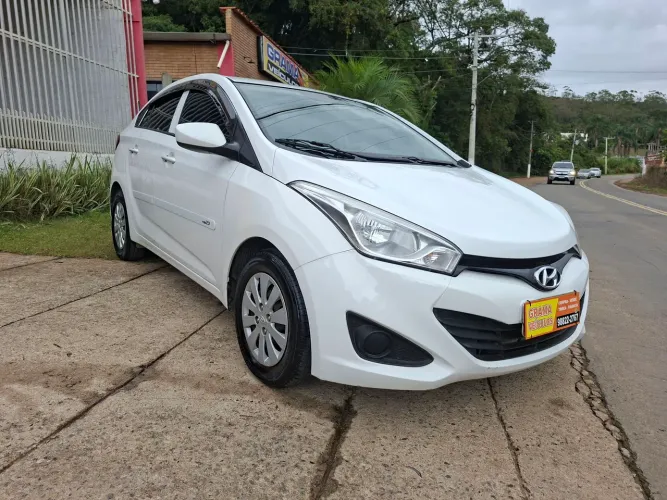 Hyundai HB20S C.plus/c.style1.0 Flex 12V Mec. 4P 2014