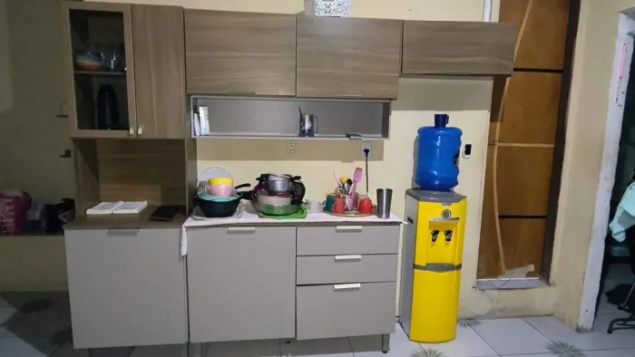 Armário de cozinha completo