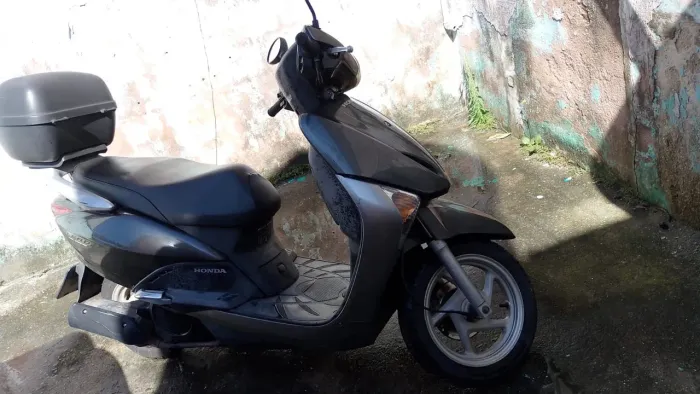 Honda lead 2010