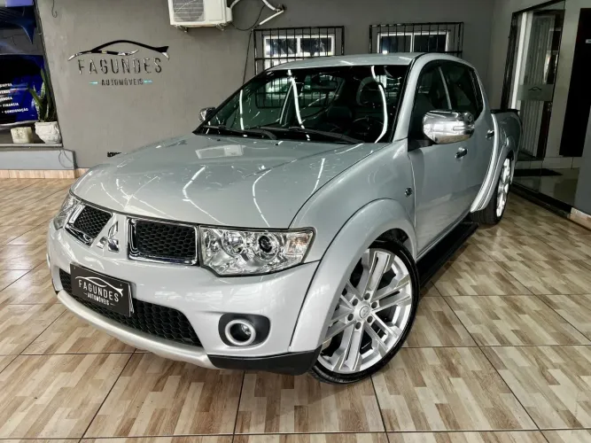 Mitsubishi L200 Triton HPE 3.2 CD TB Int.diesel MEC 2012
