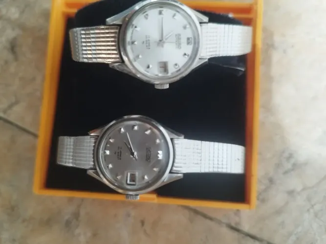 relógios antigos década de 50 preço bom nos 2 Seiko feminino 