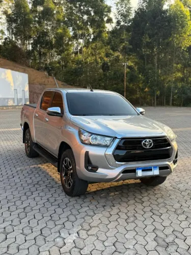 Toyota Hilux CD SRV 4X4 2.8 TDI Diesel Aut. 2021