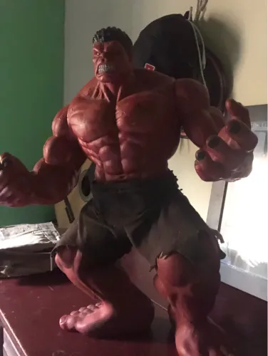 Boneco hulk vermelho