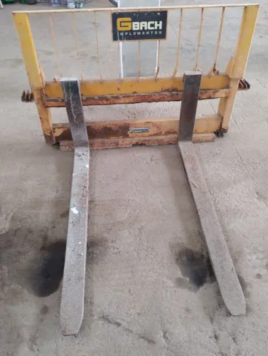 Garfo para mini carregadeira implemento bobcat