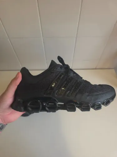 Tênis adidas Megaride (Originals) ? Preto ? 43/44 BR (US 11½ / 28,5 cm)