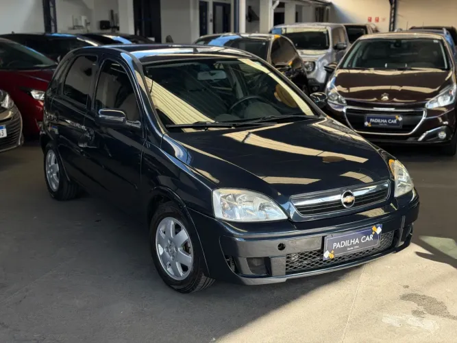 Chevrolet Corsa Hat. Premium 1.4 8V Econoflex 5P 2010