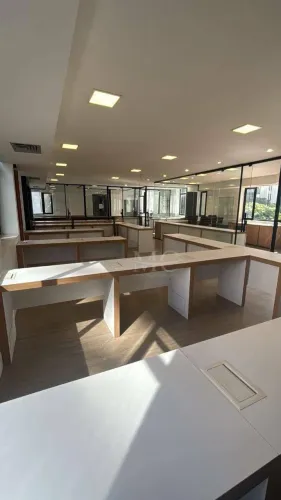 SALA MOBILIADA BERRINI