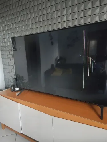 Tv LG 65 polegadas com tela trincada
