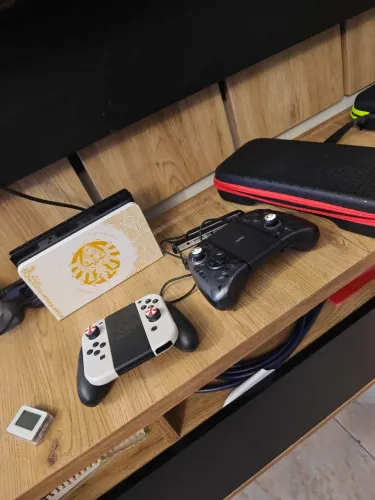 Nintendo Switch OLED - Desbloqueado