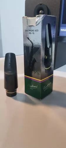 Boquilha vandoren v16 A6 S+ saxofone alto Mib - Eb