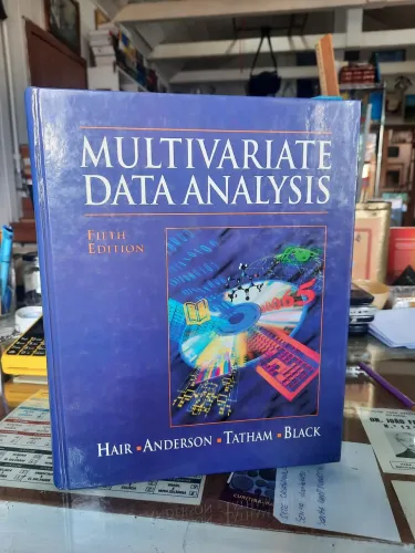 Livro "Multivariate Data Analysis" 5ª edição **leia a descrição**