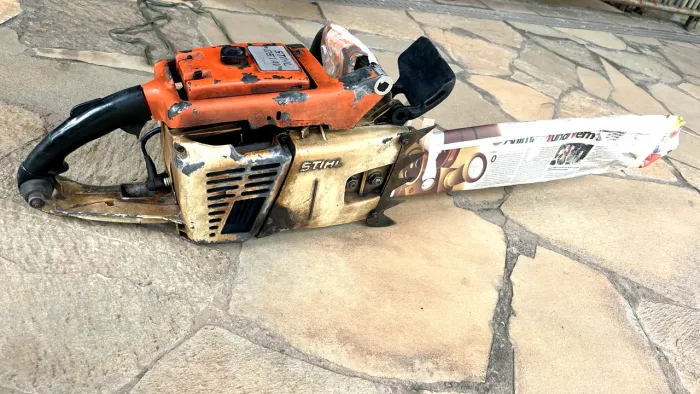 STIHL 051 AV ELECTRONIC