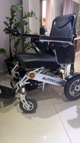 Cadeira de Rodas Motorizada POP (S) Power Lite