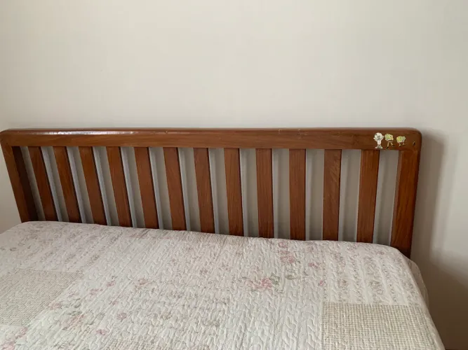 Cama casal novinha