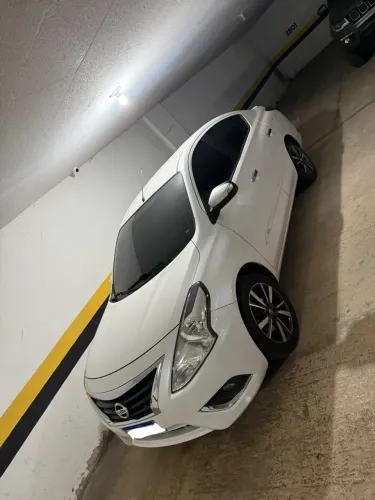 Nissan Versa SL 1.6 16V Flexstart 4P Aut. 2020