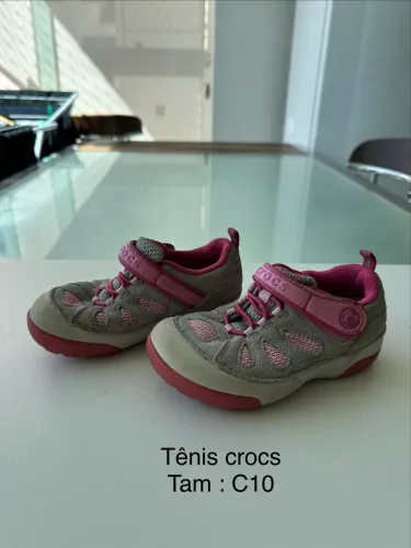 Tênis Crocs TAM C10