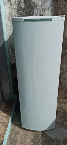 Vendo geladeira 400,menor valor 350 estou vendendo pq irei comprar uma maior