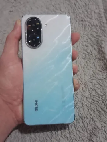 Xiaome redmi A5 64 GB de armazenamento 4 GB de memória RAM semi-novo ?