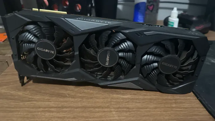Placa de video RTX 2070 Super 8gb gigabyte 3 fans OX