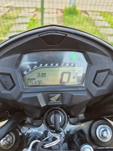 CG titan 160