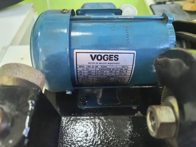 VENDE-SE COPIADORA DE CHAVE PROFISSIONAL 220V