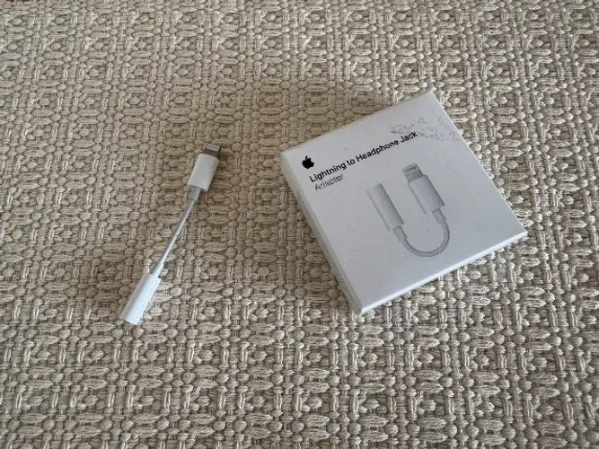 Adaptador Apple Lighting Headphone Jack Mmx62bz/a