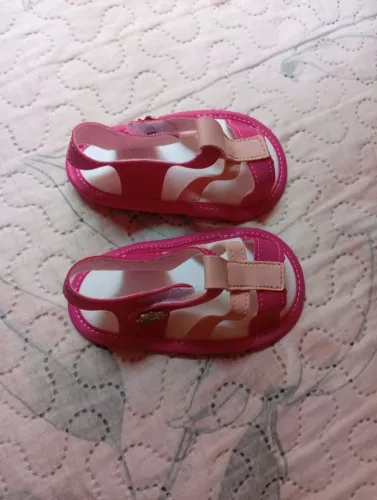Sapatinhos de bebê menina