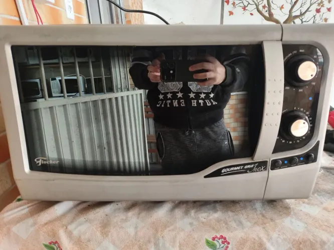 Forno Elétrico Fischer Espelhado,44 lts,110 volts, entrego e dou garantia