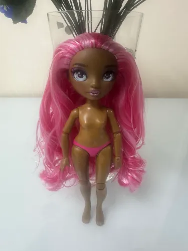 Boneca Rainbow High Daria - SUCATA