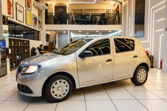 Renault Sandero Authentique Hi-power 1.0 16V 5P 2015