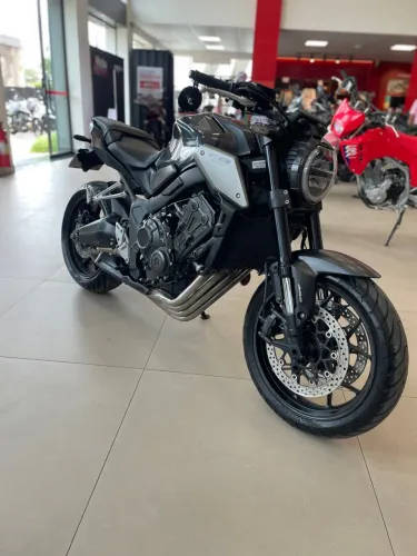 Honda CB 650r 2024