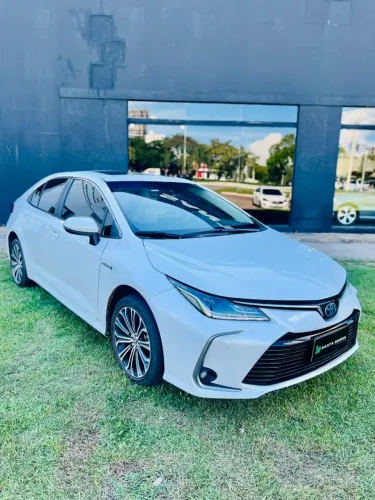 Toyota Corolla Altis Prem. Hybrid 1.8 Flex AUT 2023