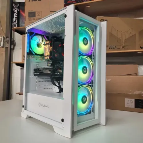 PC Gamer, Ryzen 5 5600, 16GB DDR4, RX 6650 XT 8GB, nvme 512GB