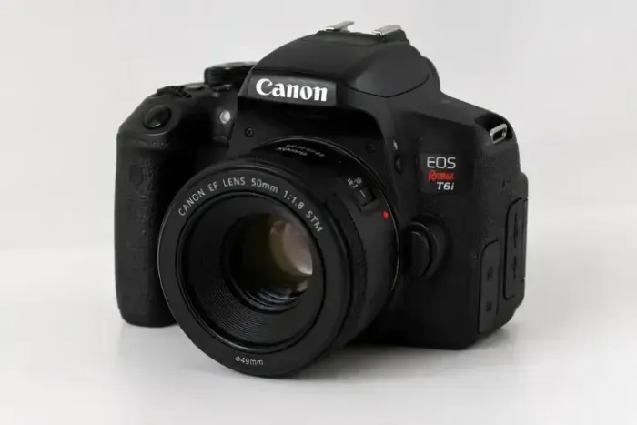 Câmera Canon T6i