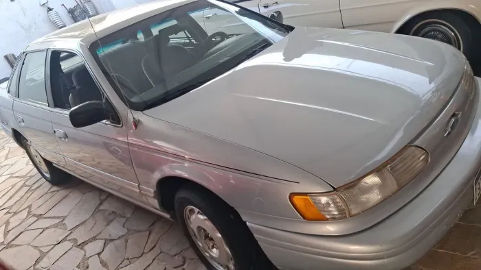 Ford Taurus GL 3.0 V6 1994