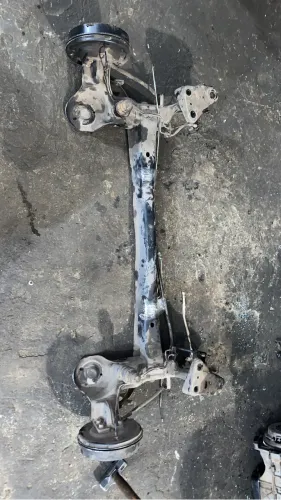 Eixo traseiro Peugeot 208 2016 2017 2018 