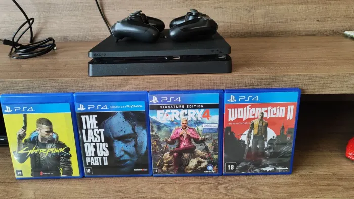 Playstation 4 Com 2 Controles