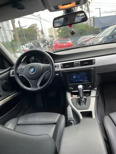 BMW 320I A 2011
