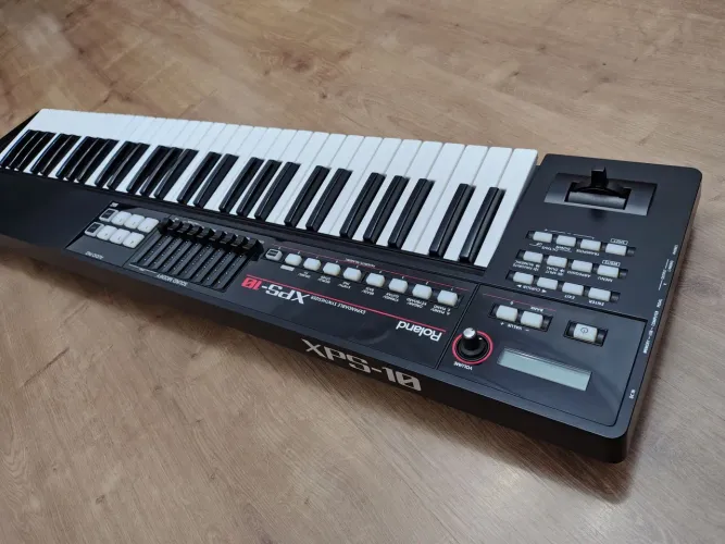 Teclado rolando xps10 sintetizador 