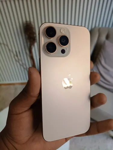 iPhone 16 pro max 256g Desert Titanium