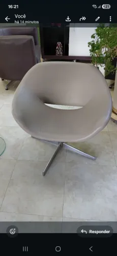 Poltrona giratória semi nova ,tok stok