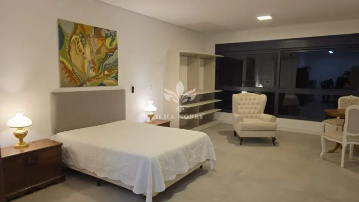 Studio mobiliado com vaga para aluguel no Saco Grande Florianópolis 45 m²