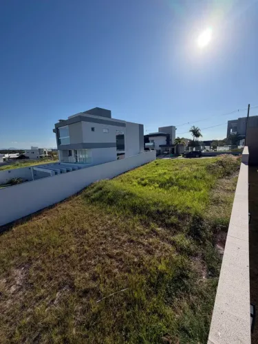 LOTE NO CONDOMÍNIO JARDINS VENEZA