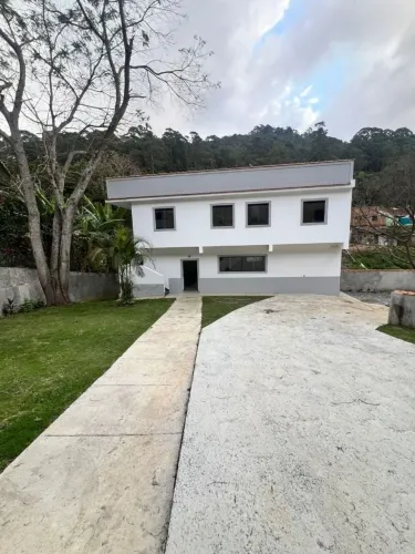 Prédio Comercial - Cônego - Nova Friburgo