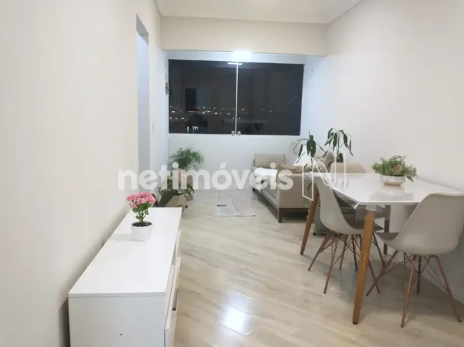 Apartamento 2 quartos no Dona Clara